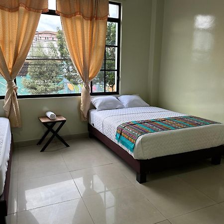 Hostal Marin Central קיטו מראה חיצוני תמונה